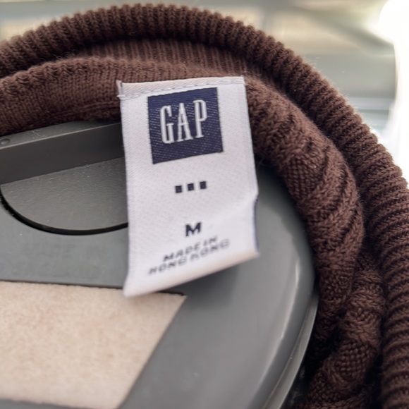NWOT! Gap Factory Women’s Sleeveless Cable Knit Turtleneck. Brown. Medium. - Picture 3 of 9
